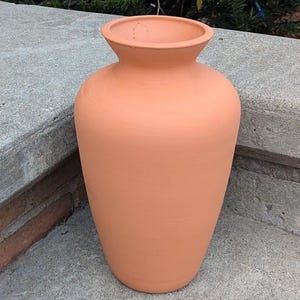 Olla - 1.25 Gallon Terracotta Garden Watering Pot