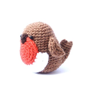 Crochet Amigurumi Pattern Robin Bird PDF Ebook image 1