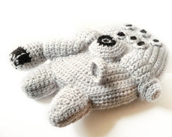 Star Wars Millennium Falcon Crochet Amigurumi Pattern