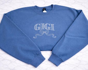 Personalized Gigi Sweatshirt with Bow, Embroidered Grandma Crewneck, Custom Gigi Gift, New Grandma Present