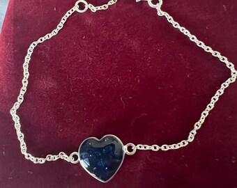 Resin Memorial Jewelry: Cremation Ashes & Flower Preservation