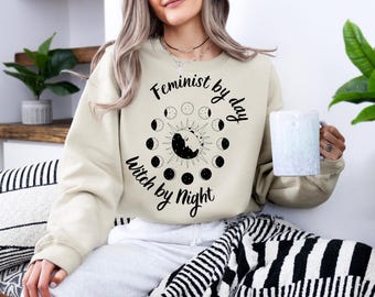 Sudadera de Halloween de bruja feminista: cuello redondo con igualdad de género