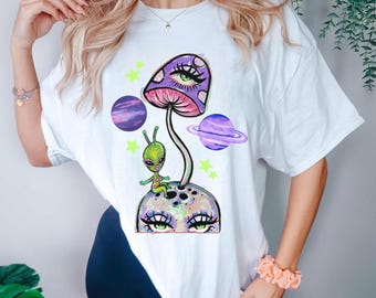 Alien shirt, mushroom shirt, trippy y2k aesthetic, trendy womens tshirt