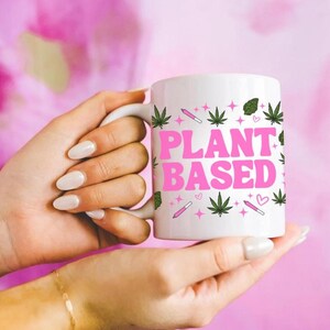 Plantaardige potmok / wiet joint / Veganistische cadeaumok / mok cannabisbladeren