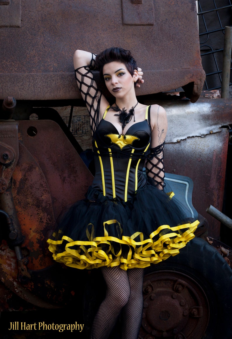 Adult Size XS Plus Bumble Bee tutu petticoat skirt black yellow trim Halloween costume cosplay poofy carnival dance Sisters of the Moon
