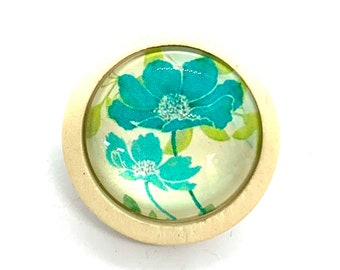 floral vintage look brooch in wood and resin cabochon handcrafted handmade gift round brooch bouquet flower flora
