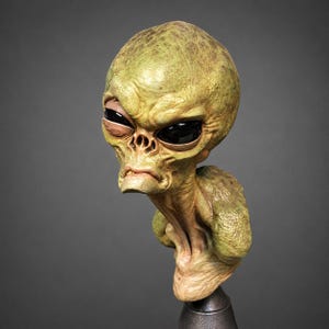 Andy Bergholtz Monsterpappa Greylien Grey Alien Fully Painted and Finished Resin Bust