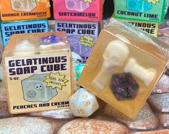 Gelatinous Cube Soap- Peaches and Cream- with D20 - 5 oz- Geek Gift - DnD - RPG -  Gamer Gift