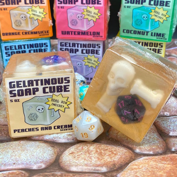 Gelatinous Cube Soap- Peaches and Cream- with D20 - 5 oz- Geek Gift - DnD - RPG -  Gamer Gift