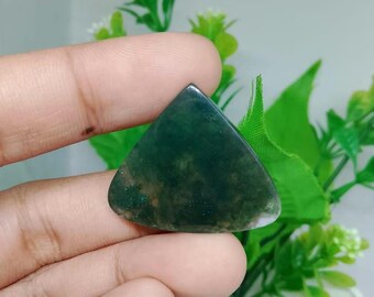 Moss Agate Gemstone: 30x25x5mm, 4.7 grams