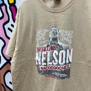 Vintage 2000s Willie Nelson tshirt size XL