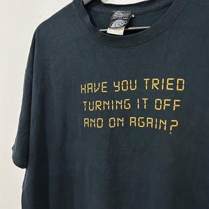 Vintage 00s Funny Wording tshirt size XL