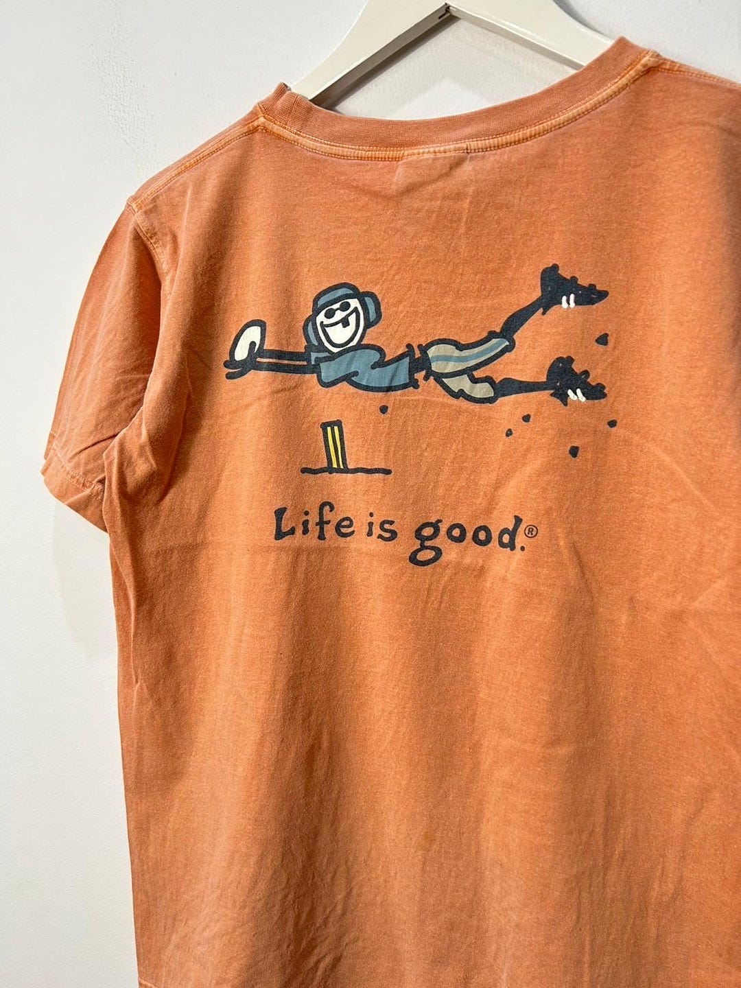 2000s Life is Good Saying Tshirt Size S Canada