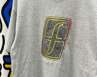 Vintage Forum-skateboard-t-shirt uit de jaren 2000, maat M