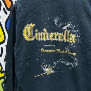 Vintage 2000s Cinderrella Long Sleeve tshirt size M