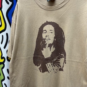 Vintage 2000s Bob Marley Zion tshirt size XL