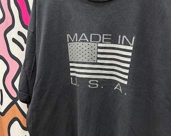 Vintage 2000s Made in USA tshirt size XL