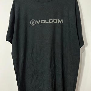 Vintage 2000s Volcom Skateboard tshirt size XL