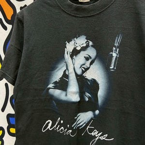 極希少 アリシア・キーズ 2010ツアー グラフィック Tシャツ 希少 ALICIA KEYS Tシャツ アリシアキーズ アリシア 2010 - メルカリ