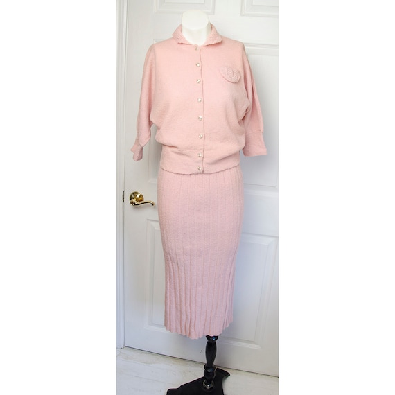 Vintage 1930's Womans Pink Wool Knit Set