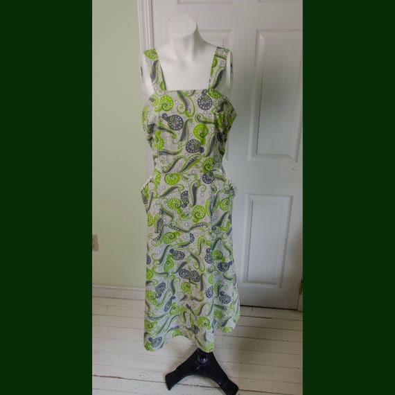 Vintage 1940's Womans Green Paisely Print Cotton S