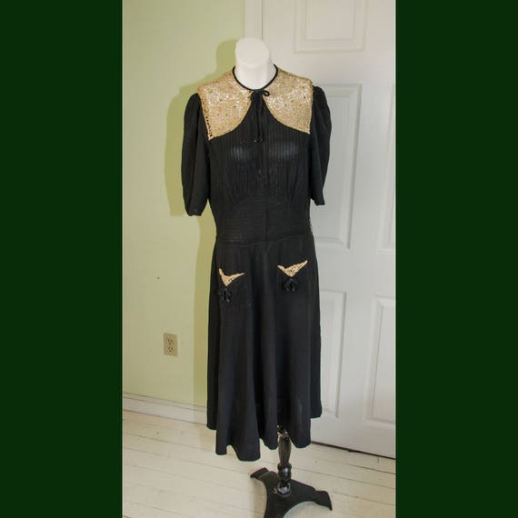 Vintage 1930's Womans Black Crepe Swing Dress with