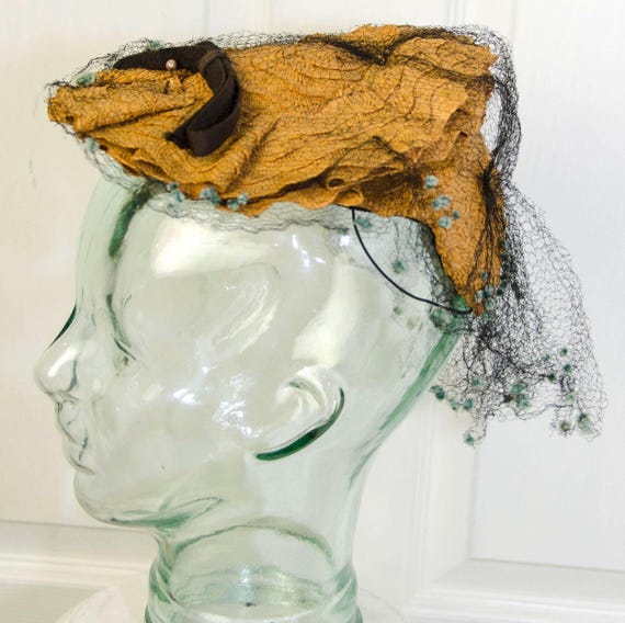 Vintage 1940's Lord and Taylors New York Creation Straw Hat