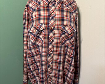 Vintage 1979’s Wrangler Men’s Western Button-Down Shirt Pearl Snaps
