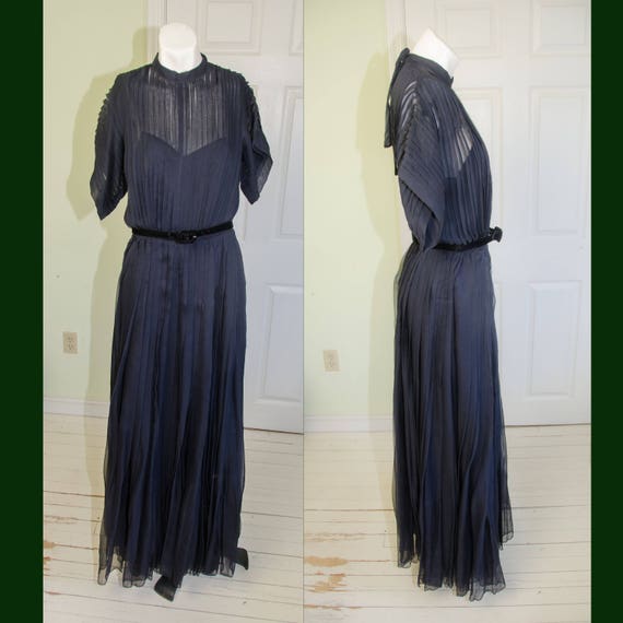 Vintage Late 1940’s Designer Traina Norell Blue Si