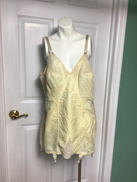 Vintage 1950’s Warner’s Le Gant Merry Widow Girdle