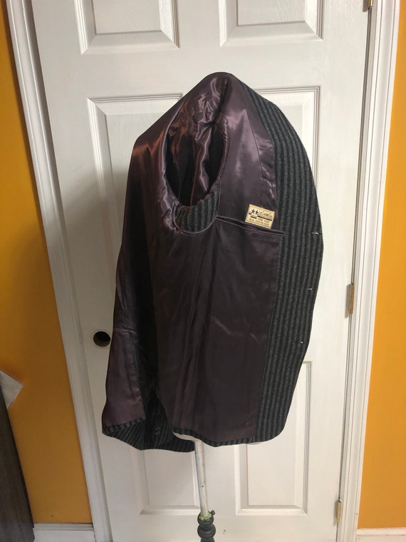 Vintage 1960s Mens Grey Stripped Sports Jacket Gem