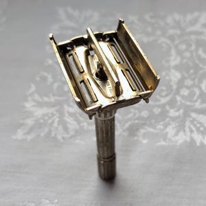 Vintage Gillette Slim Adjustable Safety Razor 1960 Made in USA