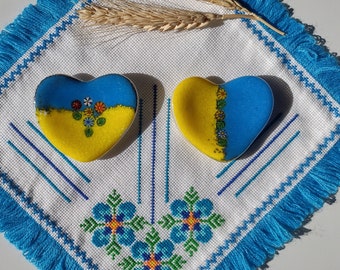 Fused glass blue and yellow Ukrainian heart ornamental decorative trinket ring dish