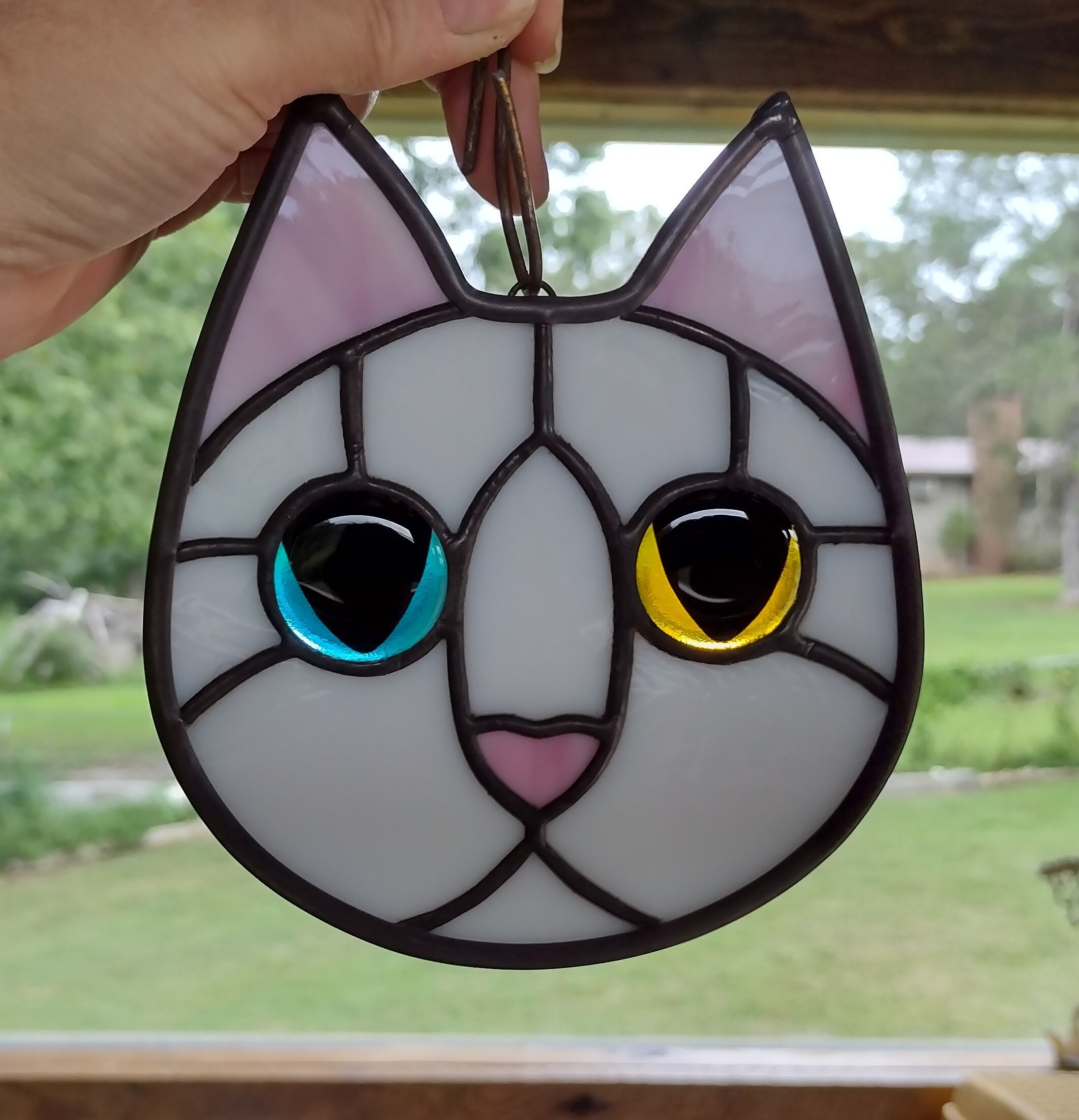 Stained Glass Cat Face White With Blue and Yellow Eyes Suncatcher - Etsy