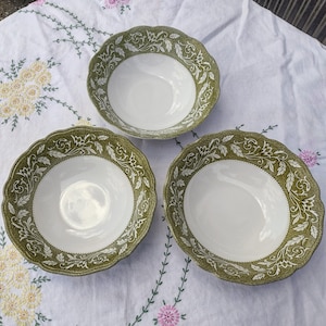 J & G Meakin Ironstone Serving Bowl: Renaissance Green, Royal Staffordshire