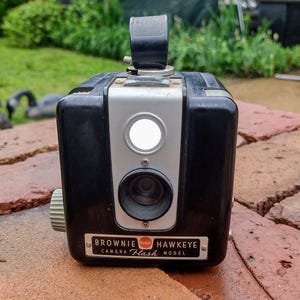 ブラウニー ホークアイ ビンテージ カメラ Vintage KODAK Brownie Hawkeye Camera #175 | eBay