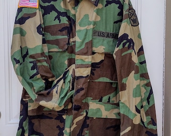 US Army issue Coat Hot Weather Woodland Camouflage size Large Regular
