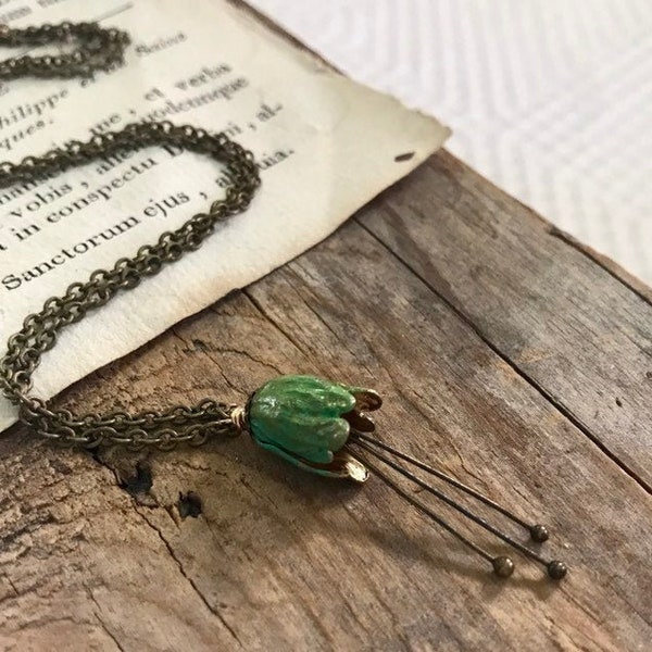 Small Green Tulip Necklace. Hand Painted, Spring Jewelry, Garden Party Necklace, Bridesmaid Necklace, Mothers Day Jewelry, Fairy Core Style