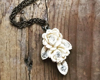 Flower Necklace Cream Resin With Rhinestone Pendant Floral Jewelry Brass Jewelry Vintage Style Bridal Weddings