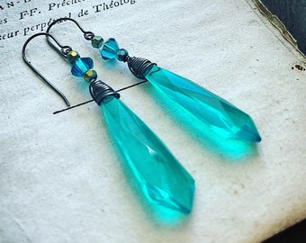 Pendientes de lucita esmeralda Swarovski cristal gotas largas estilo vintage alambre envuelto Art Nouveau mayo regalos de piedra de nacimiento para sus joyas navideñas