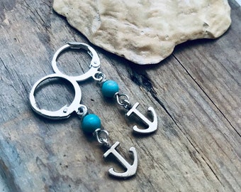 Boucles d'oreilles ancre avec turquoise. Bijoux en argent, Pierre de naissance de décembre, Boucles d'oreilles turquoise, Bijoux nautiques, Cadeaux de moins de 20 ans, Petites boucles d'oreilles charm