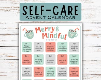 Könnte beinhalten: Ein Self-Care-Adventskalender mit dem Text Merry & Mindful 25 Days of Self-care. Das Raster enthält fünfundzwanzig nummerierte Kästchen in Blaugrün, Koralle und Grau, die jeweils eine tägliche Aktivitätsaufgabe und Abbildungen von Tassen zeigen.
