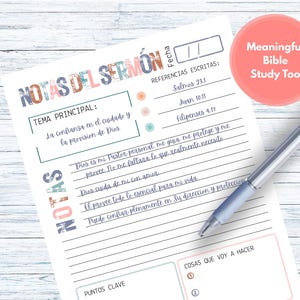 Könnte beinhalten: Ein weißes Blatt Papier mit spanischem Text, betitelt "NOTAS DEL SERMÓN", mit Abschnitten für Notizen, Schlüsselpunkte und Bibelstellen. Ein blauer Stift liegt auf dem Papier, neben einem rosa Kreis mit dem Text "Meaningful Bible Study Tool."