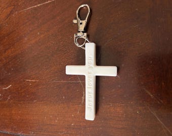 3D Printed Cross Keychain – Jesus Loves You Faith Accessory, Bag Charm