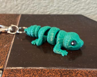 3D Printed Articulated Lizard Keychain | Green PLA Flexi Fidget Toy | Mini Gecko Backpack Charm, 2.5 Inch