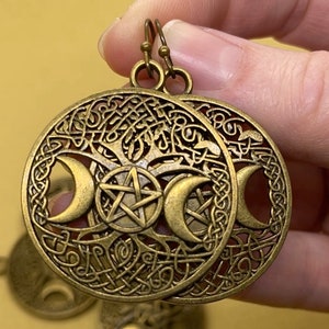 Wicca Witch Pentacle Pendants / Antique Bronze / Pagan Charms / Mystical / Filigree Tree Charm / Moon Pendant / Halloween / Patina Queen image 4
