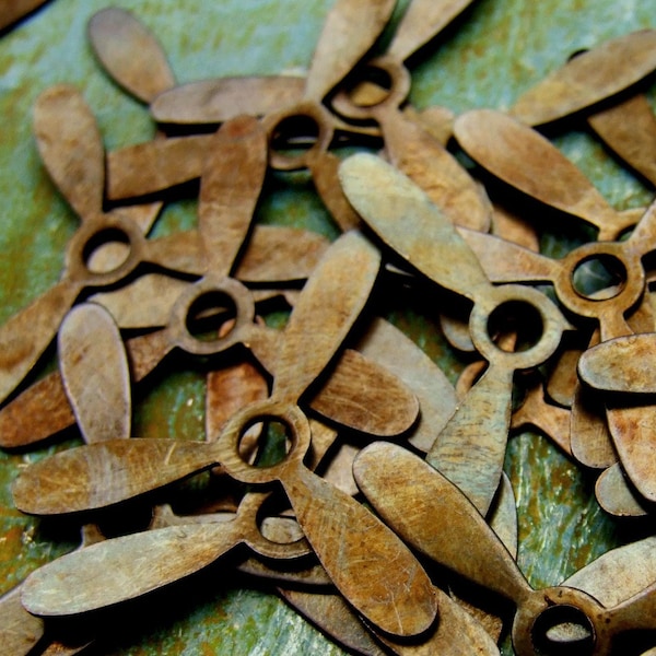 Antiqued Brass Airplane Propellers: Steampunk Jewelry Supplies