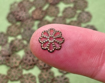 Tapones para cuentas de latón envejecido a mano, diseño de flor de margarita de 8 mm