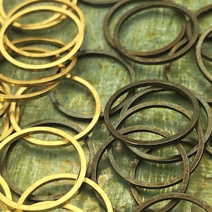14mm Runde Verbinder Ringe / Messing Ringe / Hand Antik / Antik Messing / Gelbes Rohmessing / Geschlossener Ring / Schmuckzubehör / Patina Königin