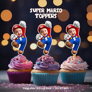 Könnte beinhalten: Drei Super Mario Cupcake-Topper mit dem Gesicht eines Kindes im Kostüm des Charakters. Jeder Topper ist auf Karton gedruckt und hat einen Stiel zum Einstecken in einen Cupcake. Die Topper sind 2 Zoll mal 3,7 Zoll groß und die Papiergröße beträgt 8,5 Zoll mal 11 Zoll.